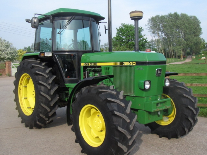 John Deere 3640