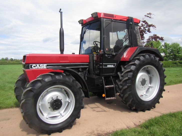 Case International 956 XL