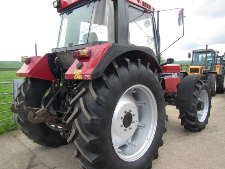 Case International 956 XL