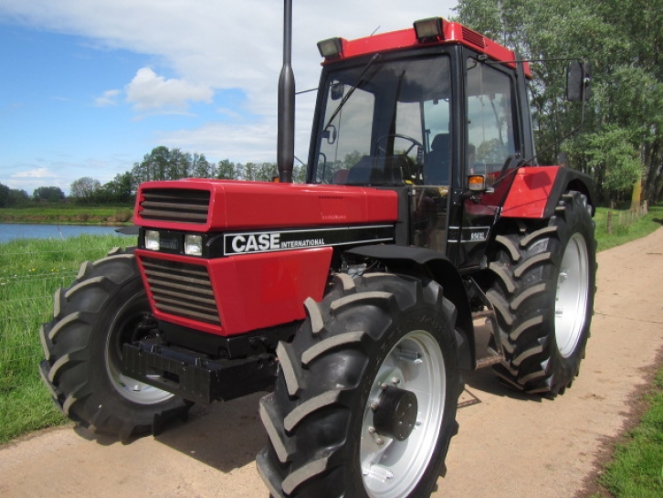 Case International 956 XL