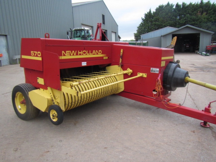 New Holland 570 baler