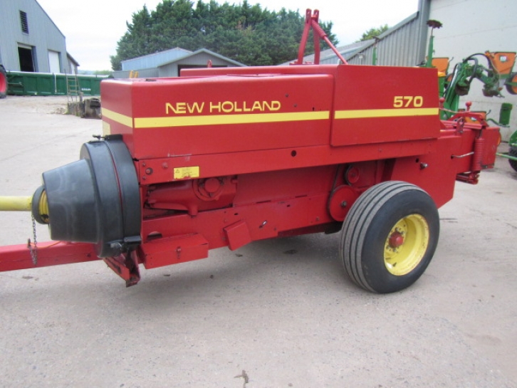 New Holland 570 baler