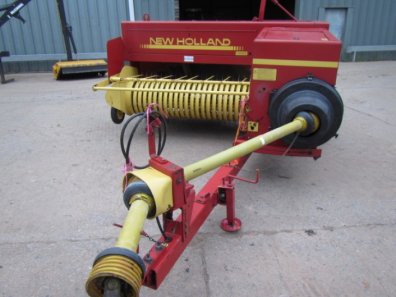 New Holland 570 baler