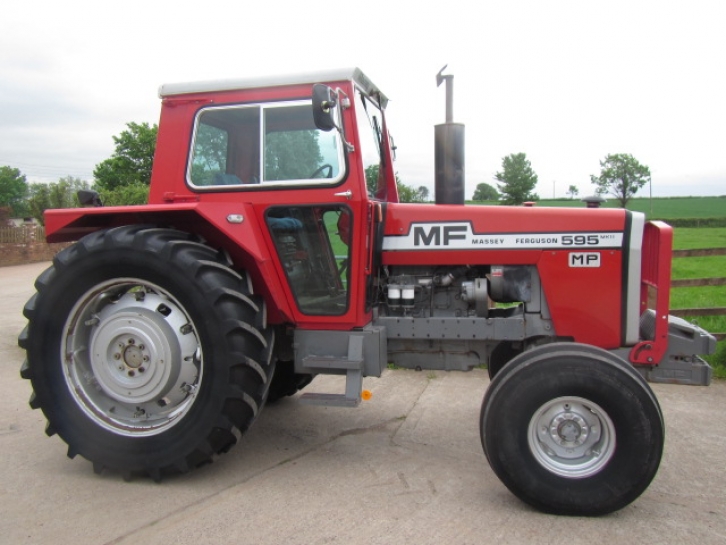 Massey Ferguson 595
