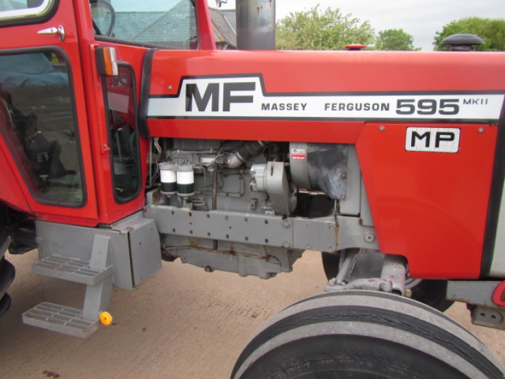 Massey Ferguson 595