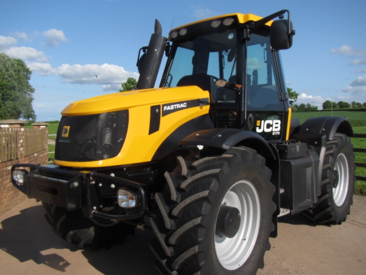 JCB 2170 Plus Fastrac