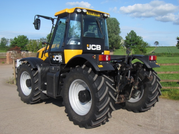 JCB 2170 Plus Fastrac