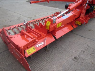Kuhn HR5004 5 Metre power harrow