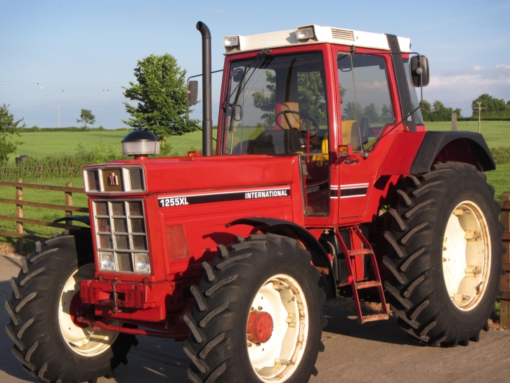 International 1255