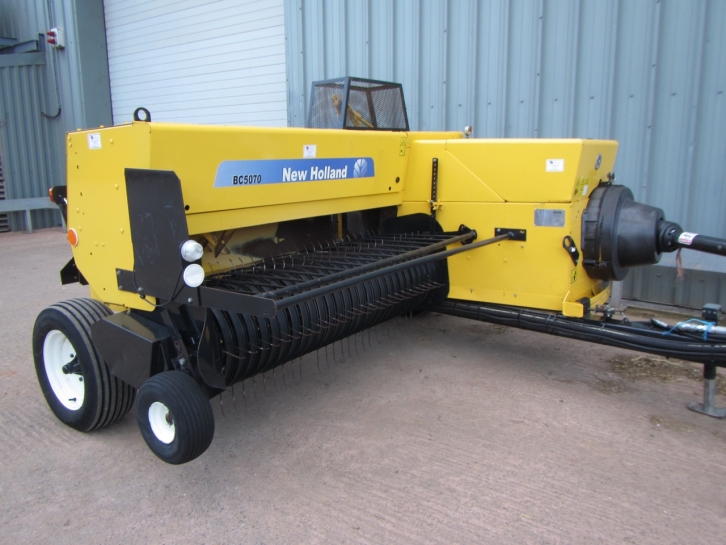 New Holland BC5070 conventional baler