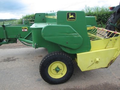 John Deere 332A conventional baler