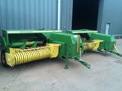 John Deere 332A conventional baler