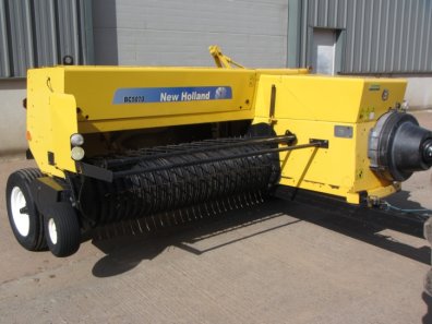New Holland BC5070 conventional baler