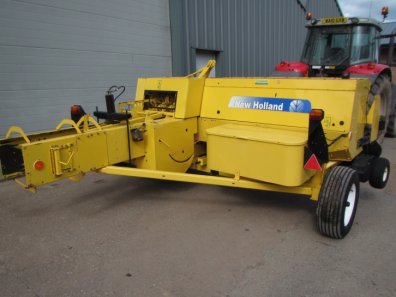 New Holland BC5070 conventional baler