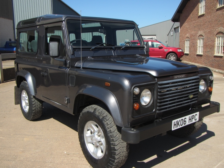 Land Rover 90 Station Wagon TD5