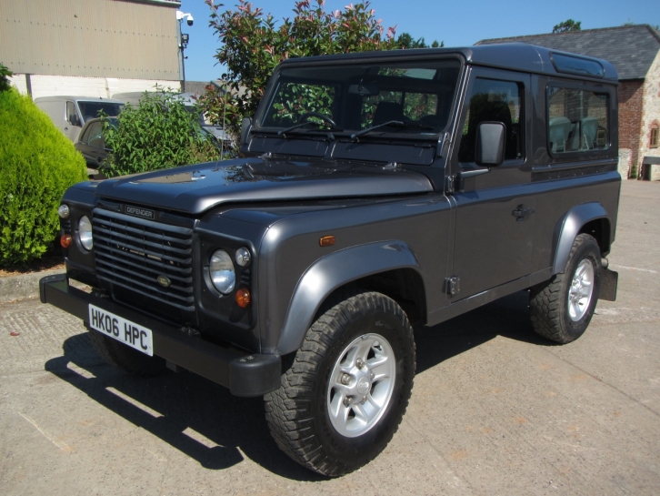 Land Rover 90 Station Wagon TD5