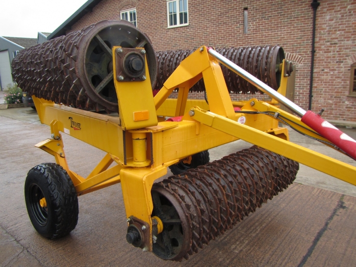 Twose hydraulic folding Cambridge rollers