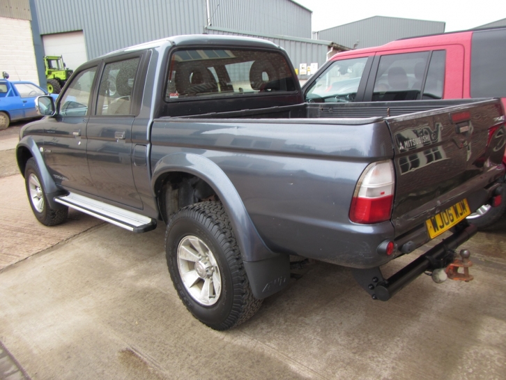 Mitsubishi L200 Trojan double cab pickup