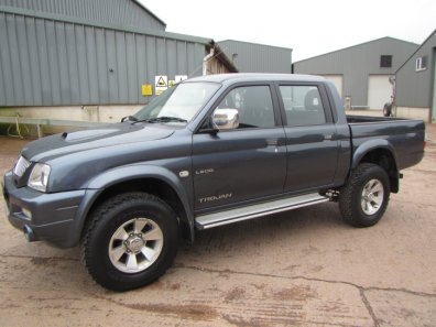 Mitsubishi L200 Trojan double cab pickup