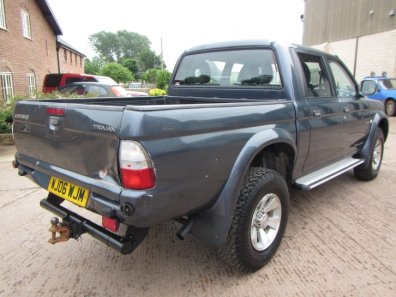 Mitsubishi L200 Trojan double cab pickup