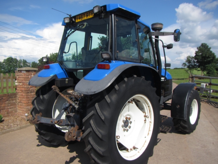 New Holland TS115