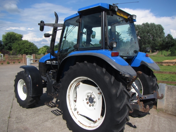 New Holland TS115