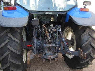 New Holland TS115