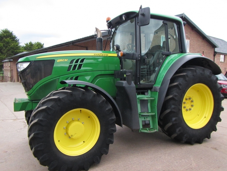 John Deere 6150M