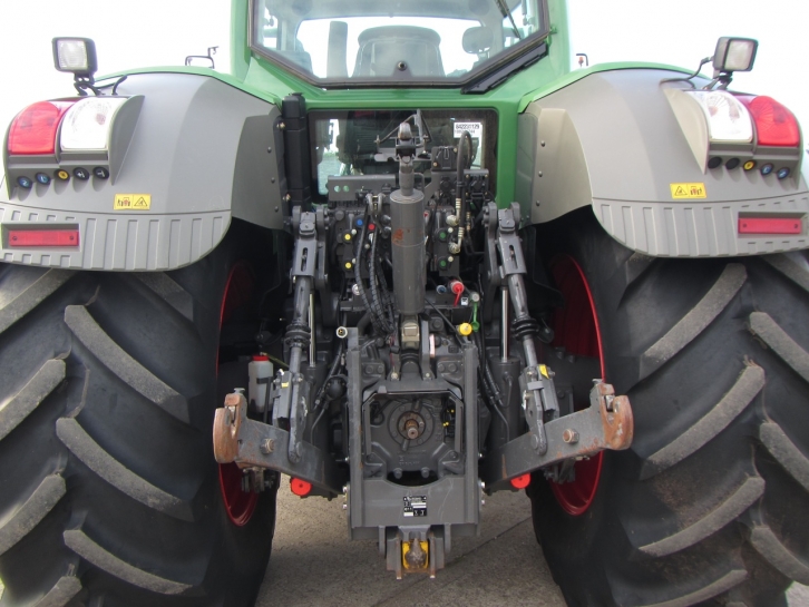 Fendt 828 Profi-Plus