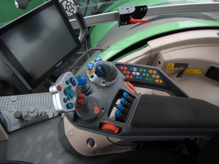 Fendt 828 Profi-Plus