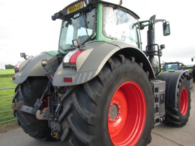 Fendt 828 Profi-Plus