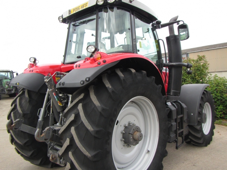Massey Ferguson 7626 Exclusive