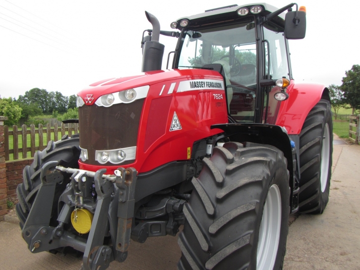 Massey Ferguson 7624 Efficient