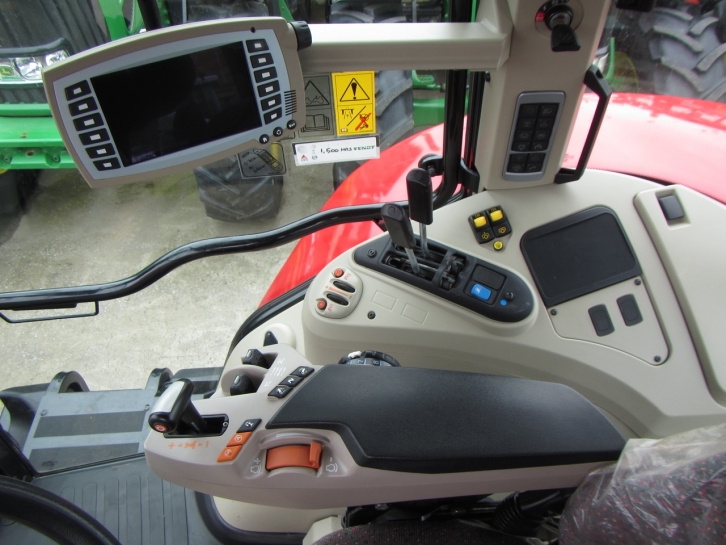 Massey Ferguson 7624 Efficient