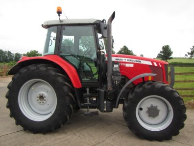 Massey Ferguson 5470