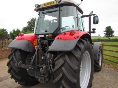 Massey Ferguson 5470