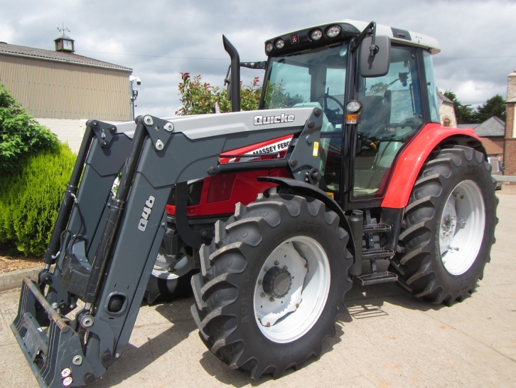 Massey Ferguson 5445