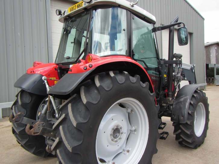 Massey Ferguson 5445