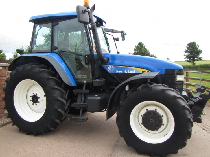 New Holland TM155