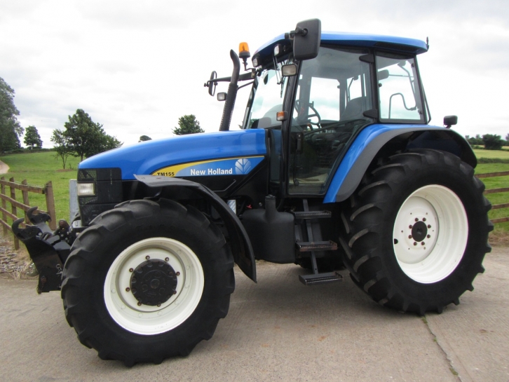 New Holland TM155