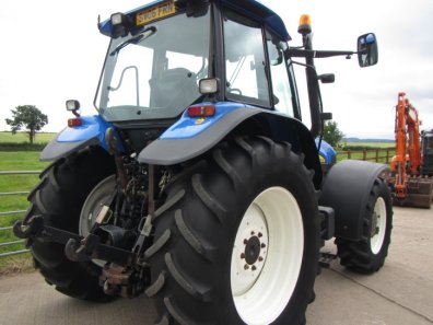 New Holland TM155