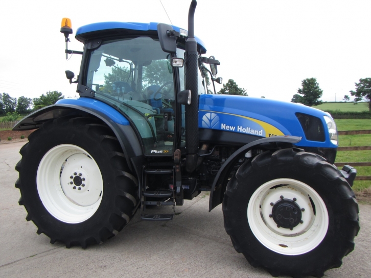 New Holland T6030 Plus