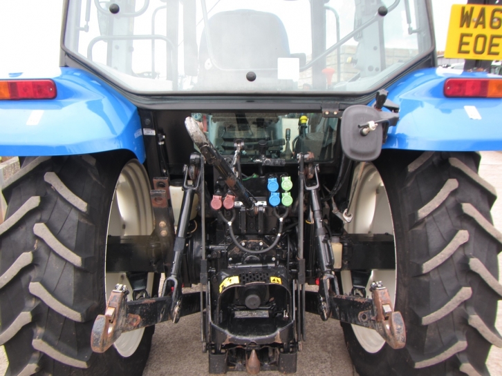 New Holland T5060