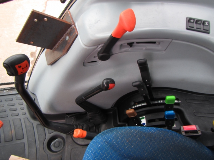New Holland T5060