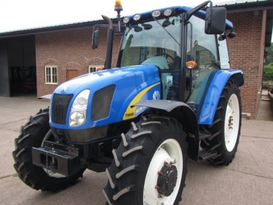 New Holland T5060