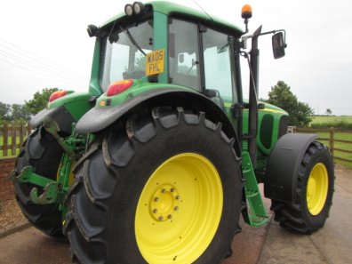 John Deere 6620