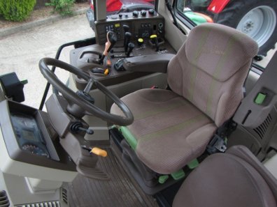 John Deere 6620