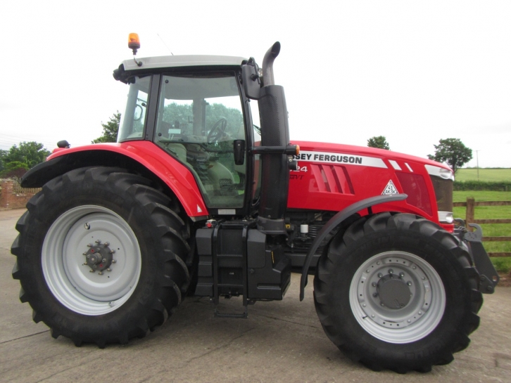 Massey Ferguson 7624 Efficient
