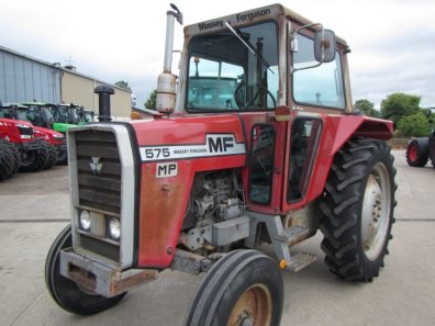 Massey Ferguson 575