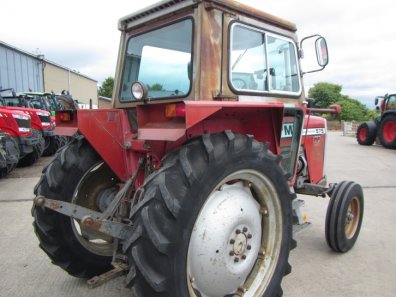 Massey Ferguson 575